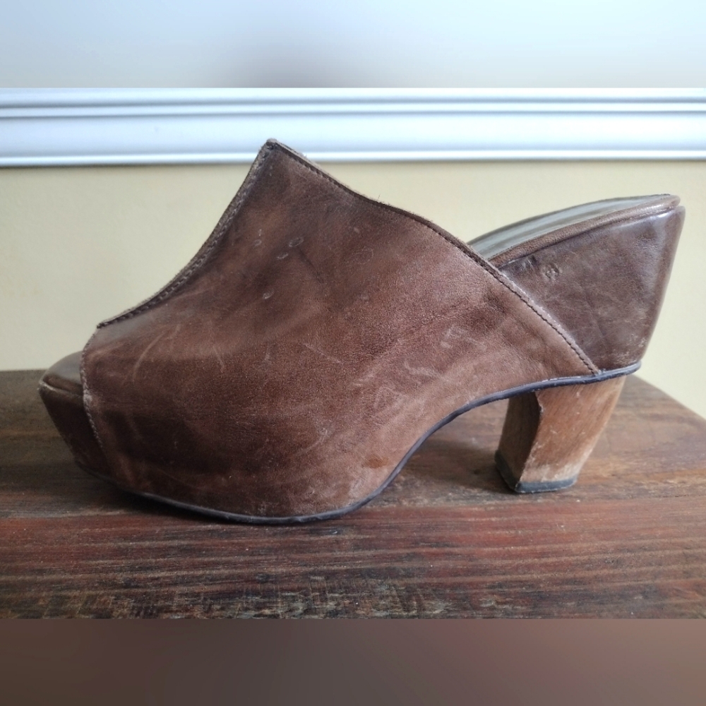 Antelope Brown Color Block Leather Clogs Size 39 (9)